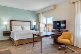 Hampton Inn & Suites Clearwater Beach