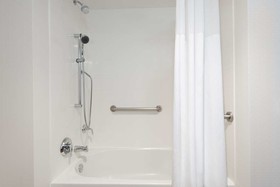 Hampton Inn & Suites Clearwater Beach