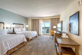 Hampton Inn & Suites Clearwater Beach