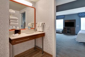 Hampton Inn & Suites Clearwater/St. Petersburg-Ulmerton Road, FL