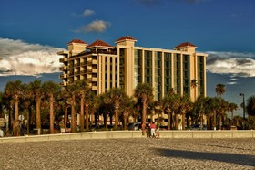 Pier House 60