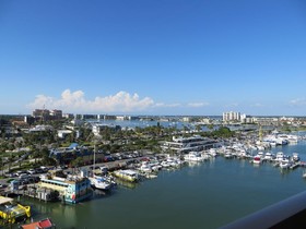 Pier House 60