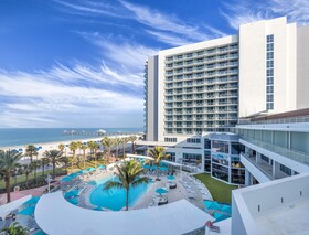 Wyndham Grand Clearwater Beach
