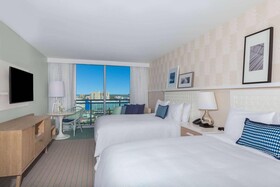 Wyndham Grand Clearwater Beach