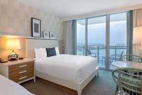Wyndham Grand Clearwater Beach
