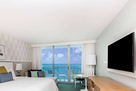 Wyndham Grand Clearwater Beach