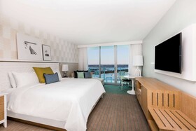 Wyndham Grand Clearwater Beach