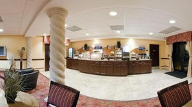 Holiday Inn Express Hotel & Suites Clewiston