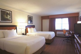 La Quinta Inn & Suites by Wyndham Coral Springs University Drive