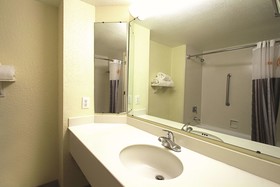 La Quinta Inn & Suites by Wyndham Coral Springs University Drive