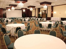 La Quinta Inn & Suites by Wyndham Coral Springs University Drive
