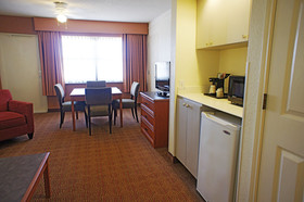 La Quinta Inn & Suites by Wyndham Coral Springs University Drive