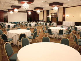 La Quinta Inn & Suites by Wyndham Coral Springs University Drive