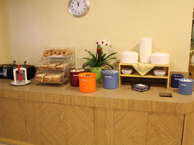 La Quinta Inn & Suites by Wyndham Coral Springs University Drive