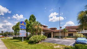 PaddleTail Waterfront Lodge Trademark Collection by Wyndham