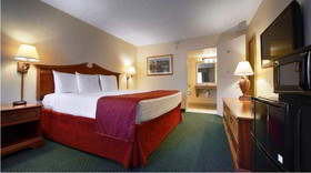 PaddleTail Waterfront Lodge Trademark Collection by Wyndham