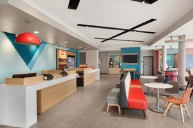 avid hotel Ft Lauderdale Airport-Cruise