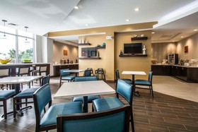 Comfort Suites Fort Lauderdale Airport South & Cruise Port