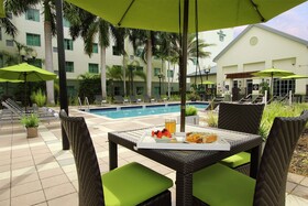 Homewood Suites by Hilton Fort Lauderdale Airport-Cruise Port