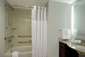 Homewood Suites by Hilton Fort Lauderdale Airport-Cruise Port