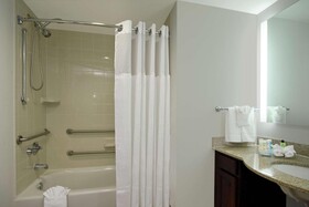 Homewood Suites by Hilton Fort Lauderdale Airport-Cruise Port