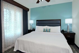 Homewood Suites by Hilton Fort Lauderdale Airport-Cruise Port