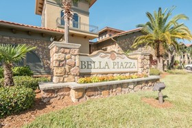 Bella Piazza