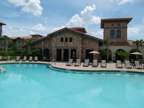 Bella Piazza