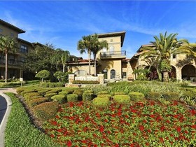 Bella Piazza