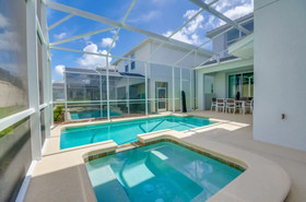 Champions Gate by iHome Resort