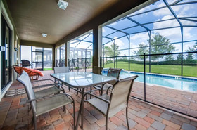 Champions Gate by iHome Resort