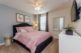 Champions Gate by iHome Resort