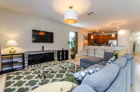 Champions Gate by iHome Resort