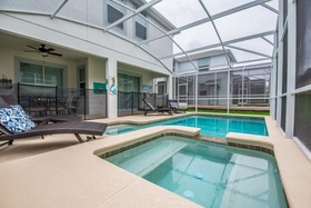 Champions Gate by iHome Resort