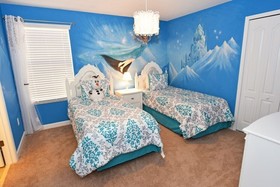 Champions Gate by iHome Resort