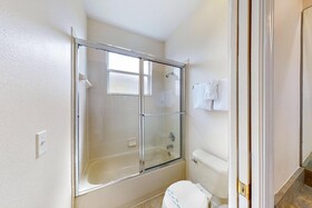 Jagjits Tuscan Hills Vacation Home