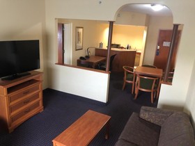 Holiday Inn Express & Suites Ft. Lauderdale Airport West