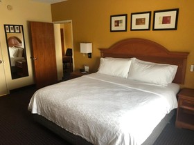 Holiday Inn Express & Suites Ft. Lauderdale Airport West