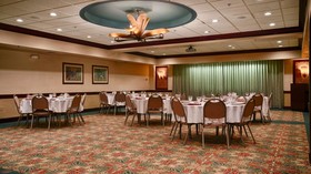 Best Western Aku Tiki Inn