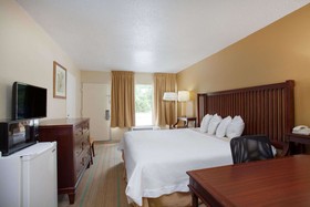 Days Inn by Wyndham Daytona Beach Speedway