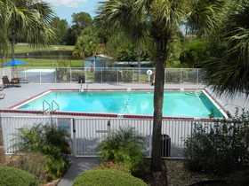 Days Inn by Wyndham Daytona Beach Speedway