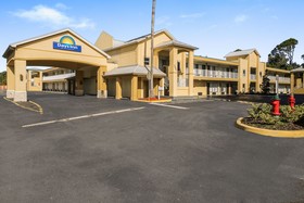 Days Inn by Wyndham Daytona Beach Speedway