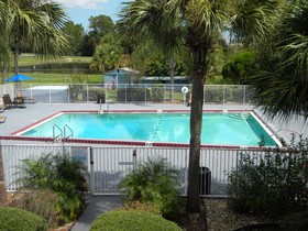 Days Inn by Wyndham Daytona Beach Speedway