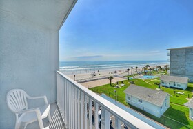 El Caribe Resort & Conference Center