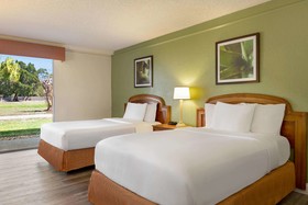 Baymont by Wyndham Daytona Beach/Intl Speedway