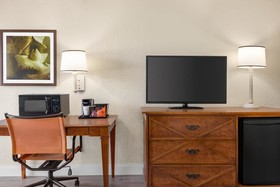 Baymont by Wyndham Daytona Beach/Intl Speedway
