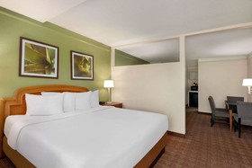 Baymont by Wyndham Daytona Beach/Intl Speedway