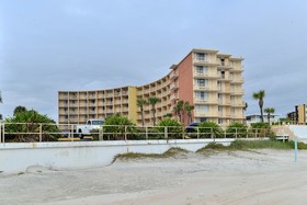 RUSHHH Daytona Beach, Tapestry Collection by Hilton