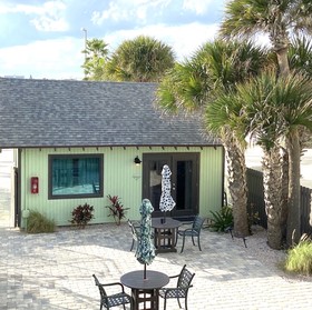 Mick's Beach Hideaway