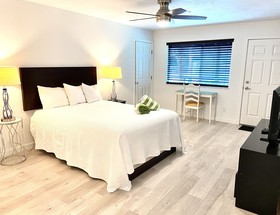 Mick's Beach Hideaway